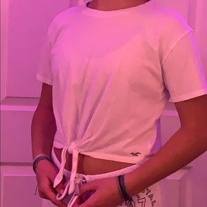 White cropped t-shirt with tie at bottom